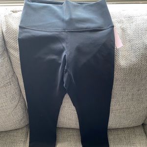 NWT Victorias Secret black leggings